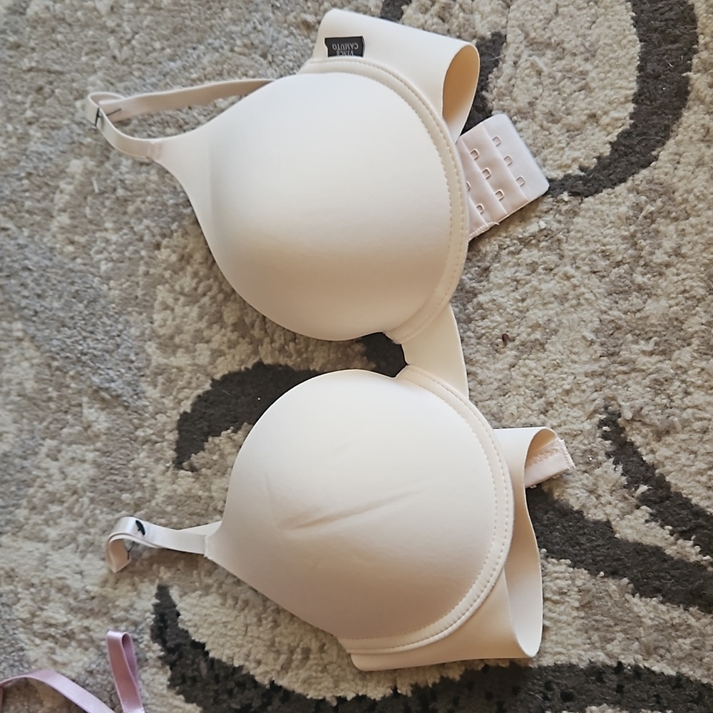 Nwt Vince camuto bra